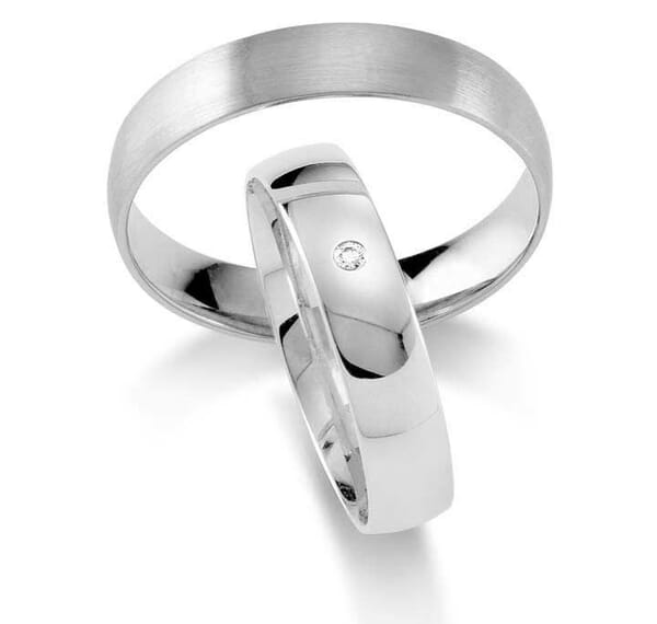 Gifteringer i hvitt gull 9kt, 4,5 mm. GETTMANN - 11102450 Gifteringer i hvitt gull 9kt, 4,5 mm. GETTMANN - 11102450