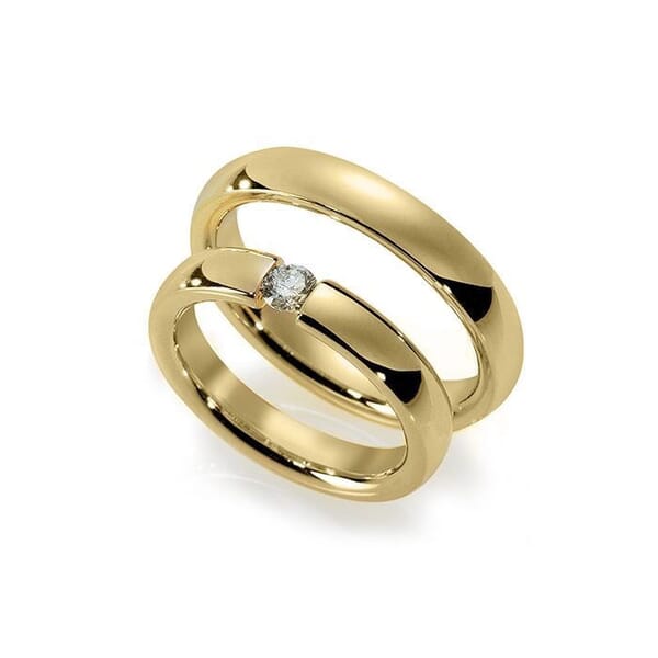 Gifteringer i gult gull 14 kt med diam. 0,10 ct. ARVEN -608091-1