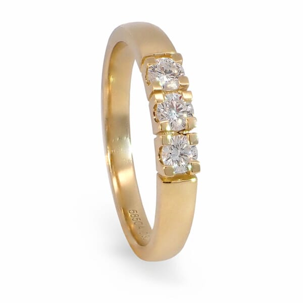 Iselin alliansering i gult gull med diamanter - 85030100 Iselin alliansering i gult gull med diamanter - 85030100